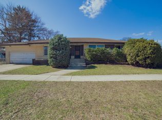 6201 W 90th Pl, Oak Lawn, IL
