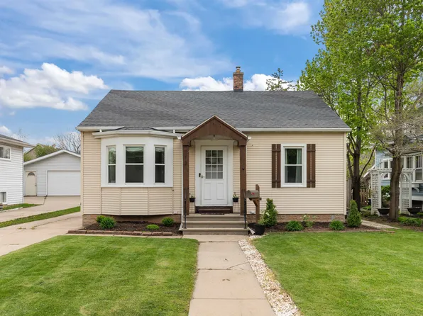 713 N Sawyer St, Oshkosh, WI 54902