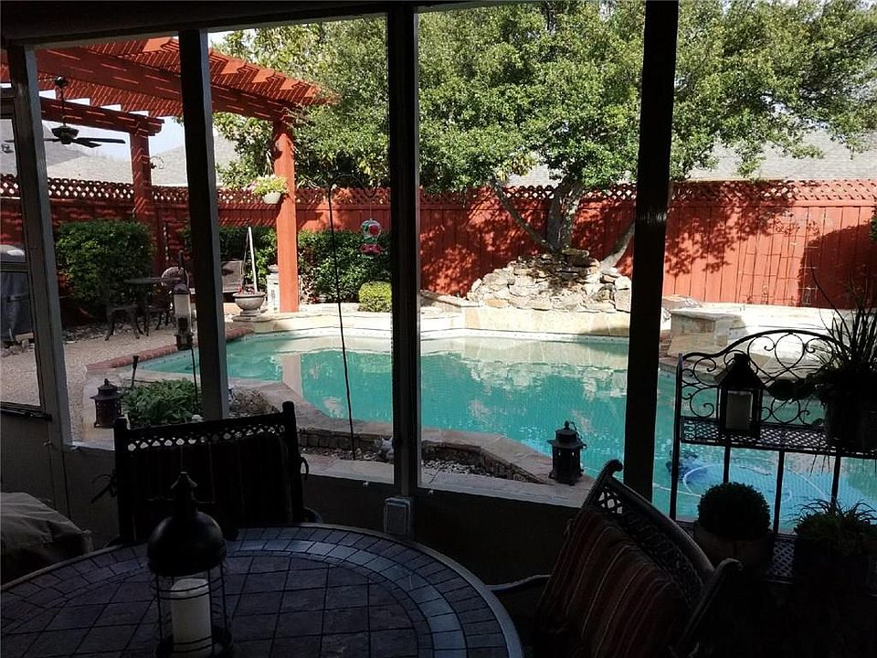 2nd image of 6504 Gatlin Pl