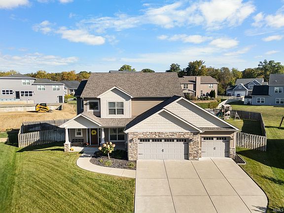 2nd image of 6123 Macleod Ct