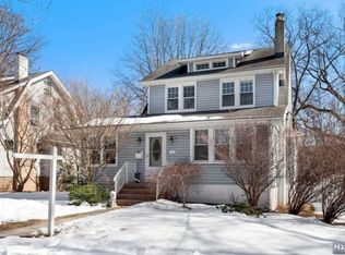 1231 Longfellow Ave, Teaneck, NJ 07666
