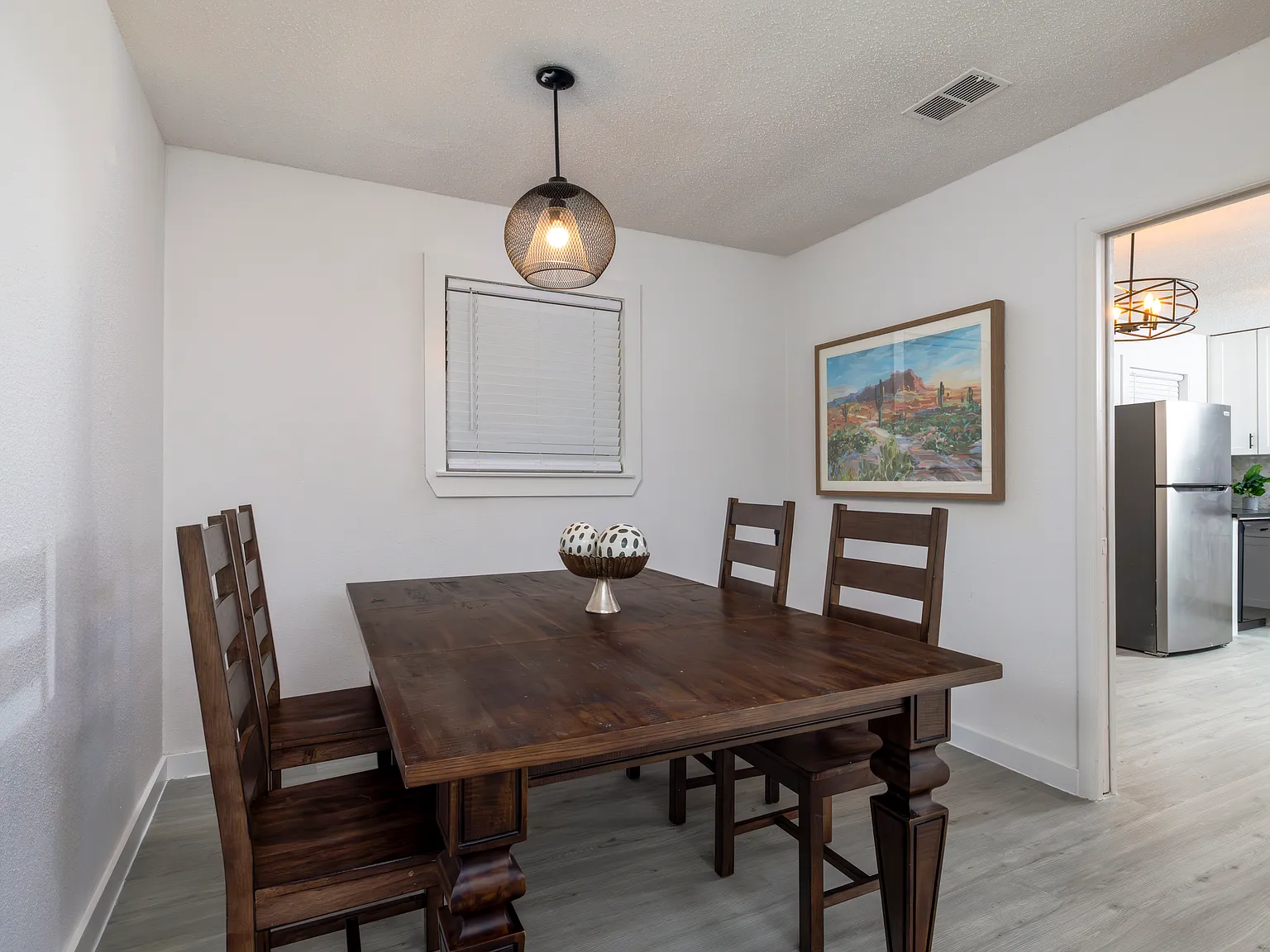 3 bed, 1200 sqft, $2,800 — Photo 3