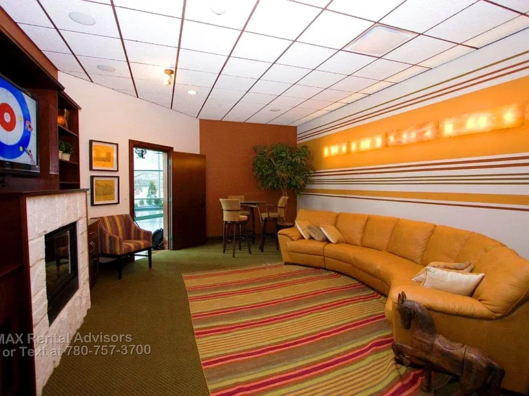 10142 111th St NW #607 — Photo 25