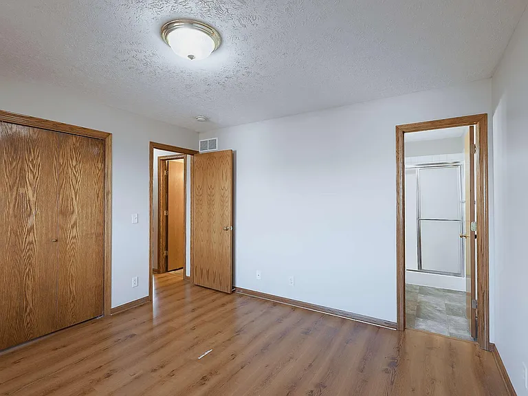 8604 Delphinium Ln — Photo 20