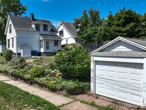5th image of 53 Hillcrest Avenue