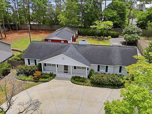 5th image of 141 S Cardinal Drive S