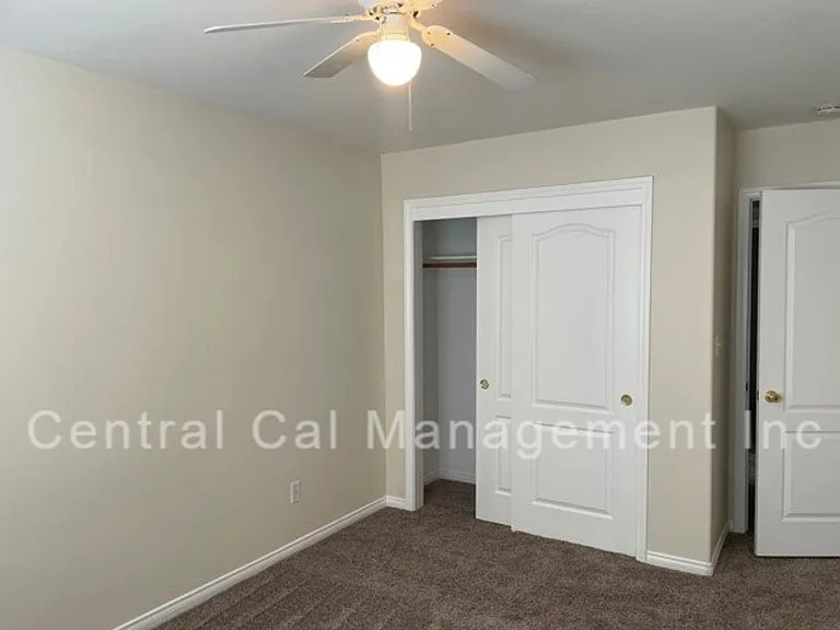 11902 Cedar Bluff Ave — Photo 13
