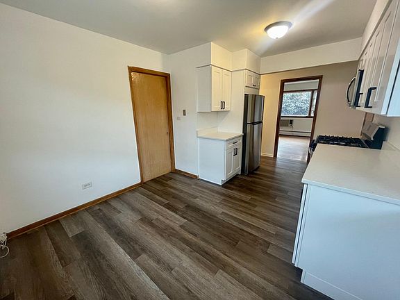 5th image of 6157 W Montrose Ave #3S