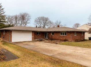 1005 N Bittersweet Ln, Muncie, IN 47304