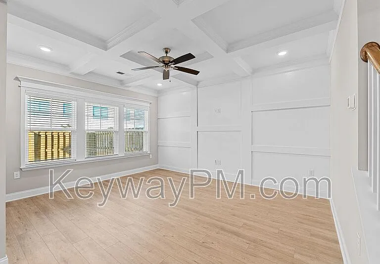 3125 Venetian Dr — Photo 11