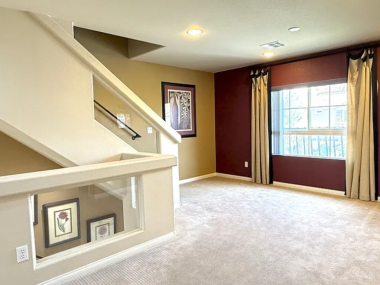 6825 Philharmonic Ave — Photo 38