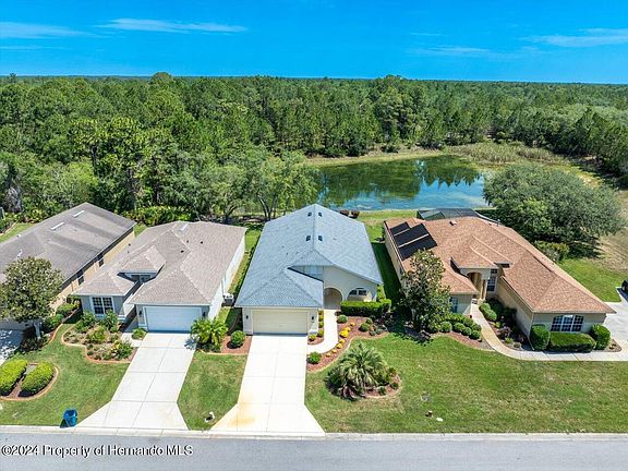 4th image of 9431 Apple Valley Dr