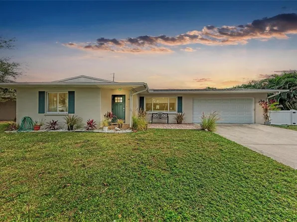 3013 Yarmouth Dr W, Bradenton, FL 34205