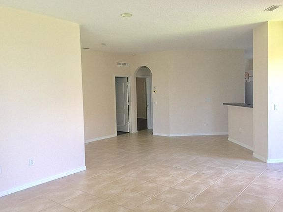 4th image of 9952 SW Glenbrook Dr