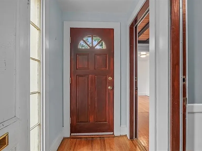 38 Cottage St #1 — Photo 3