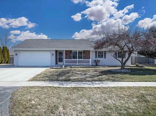 N9190 Johann Dr, Appleton, WI 54915