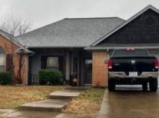 1207 Louise Ln, Ennis, TX 75119