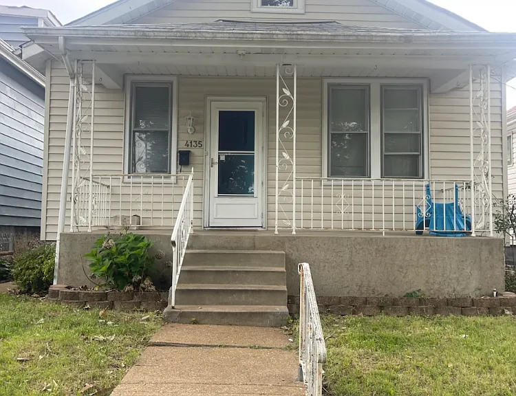 4135 Fillmore St — Photo 2