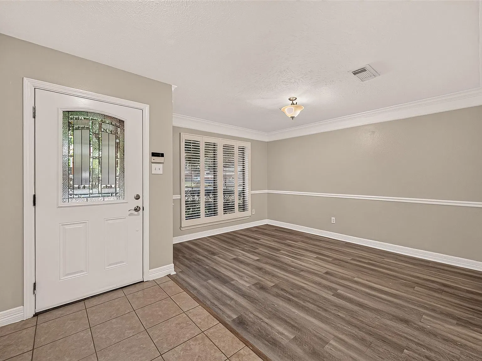 4 bed, 2.0 bath, 1790 sqft, $1,950 — Photo 3