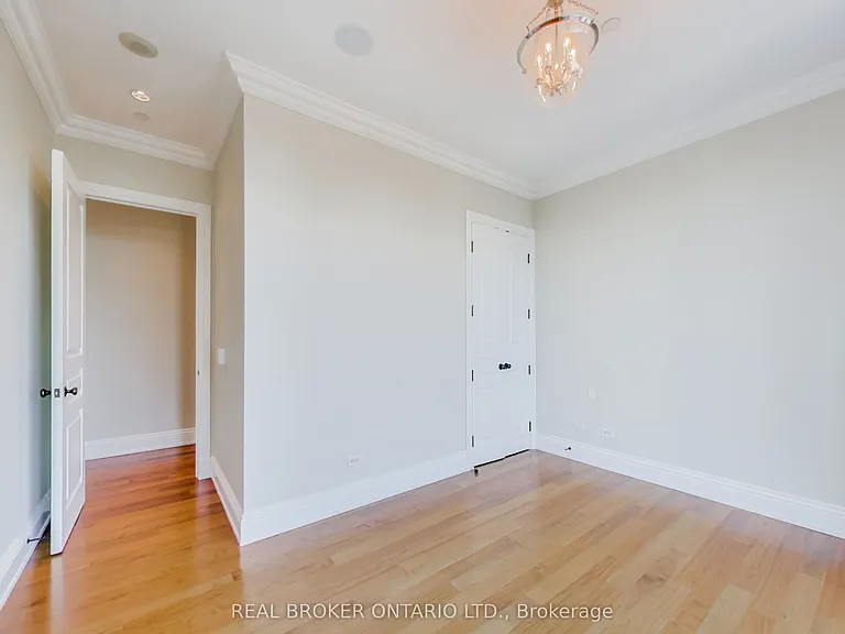 183 Wellington St W #3503 — Photo 26