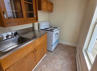 52 High St APT 1, Auburn, ME 04210