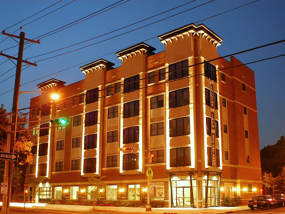 1st image of 105 Broad Street #305