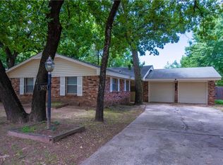 3013 N Holloway Ave, Bethany, OK 73008