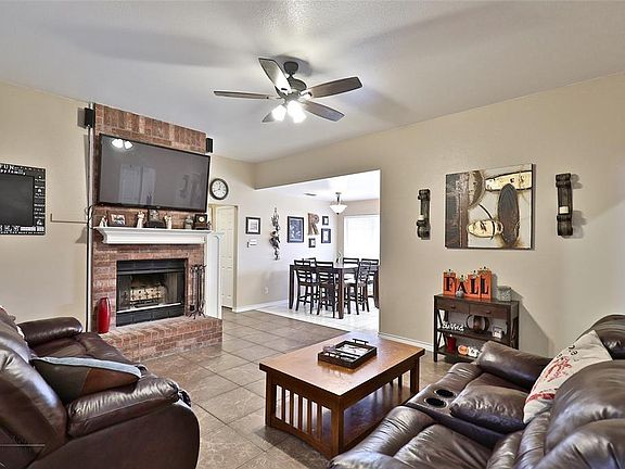 4th image of 3833 Wake Forrest Ln