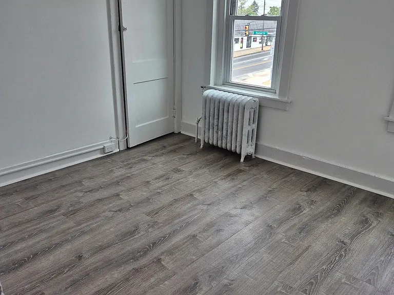 8 E Ridge Rd — Photo 9