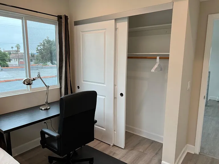 410 W Hellman Ave — Photo 15
