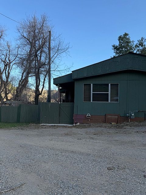 Front Entry through Yard