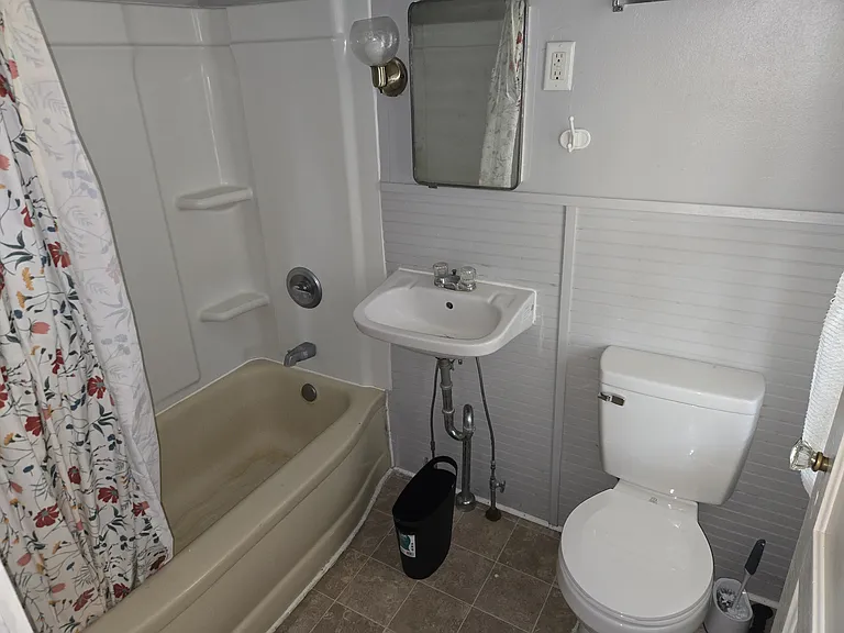 9 Pleasant St #2 — Photo 5