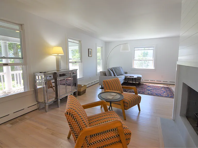 197 Coggeshall Ave — Photo 14