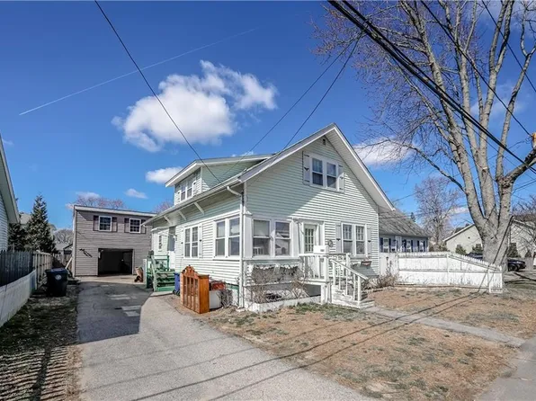 127 Spofford Ave, Warwick, RI 02888