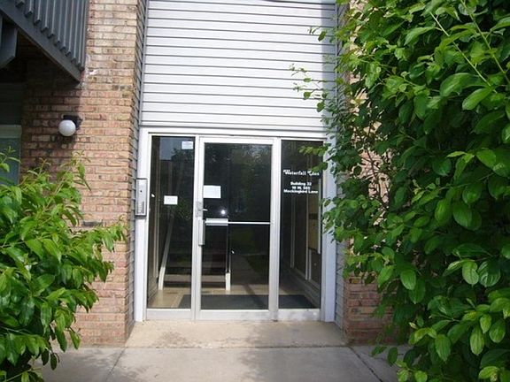 4th image of 16W585 Mockingbird Ln APT 203