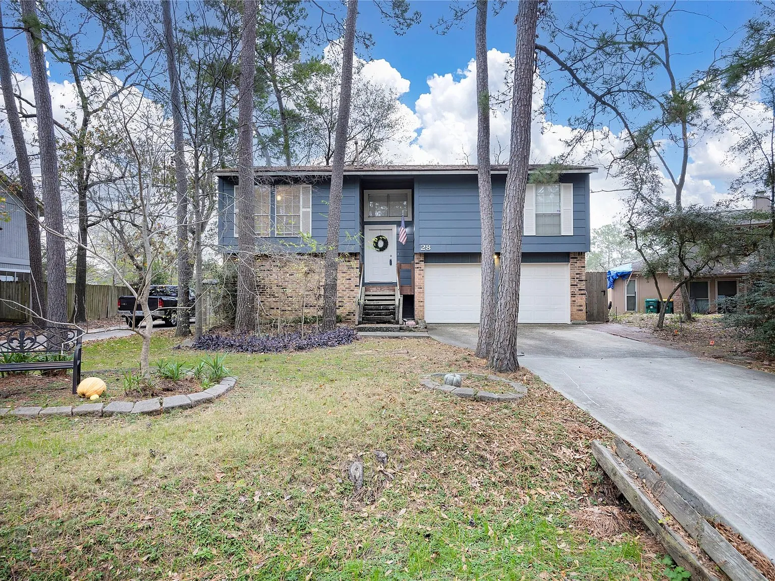 3 bed, 2.0 bath, 1518 sqft, $1,999 — Photo 1