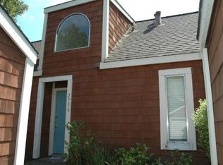 2756 Lakeview Dr, Santa Rosa, CA 95405