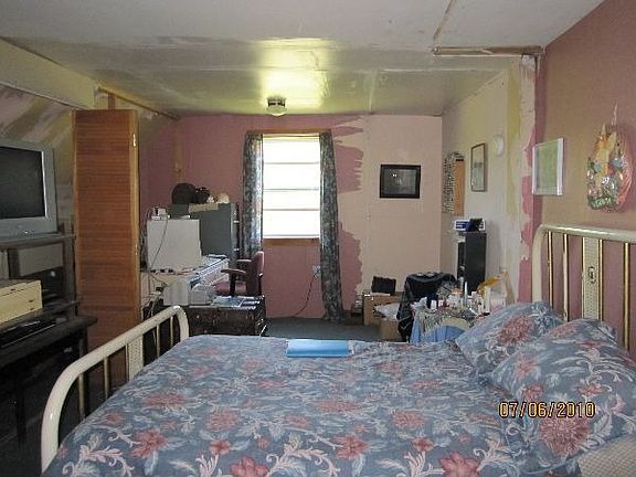 4th image of 23 Battery St