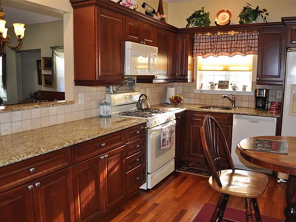 2nd image of 56 Oyster Cove Ln