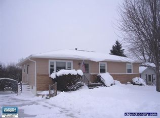 216 Lakeview St, Milford, KS 66514