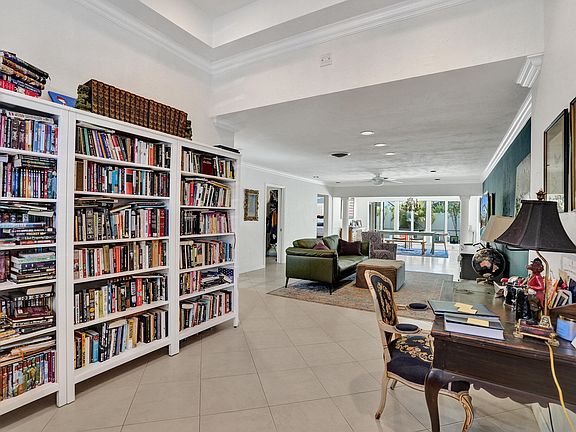 4th image of 2756 NE 35th Street