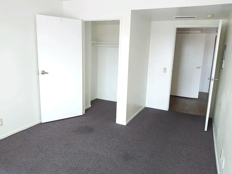 3804 S Arlington Ave #205 — Photo 2