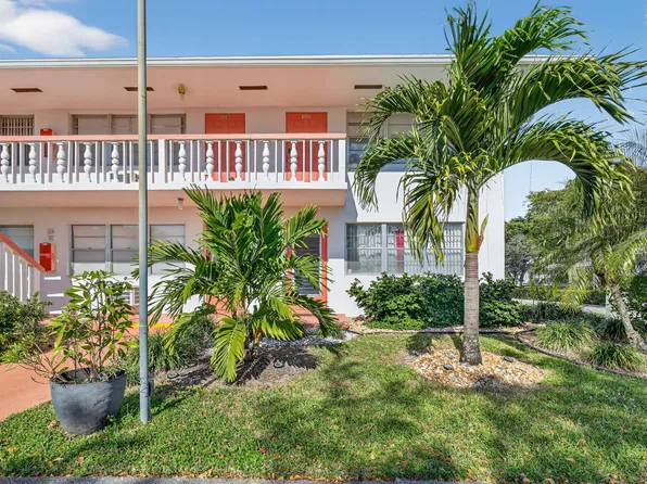 113 Windsor F, West Palm Beach, FL 33417