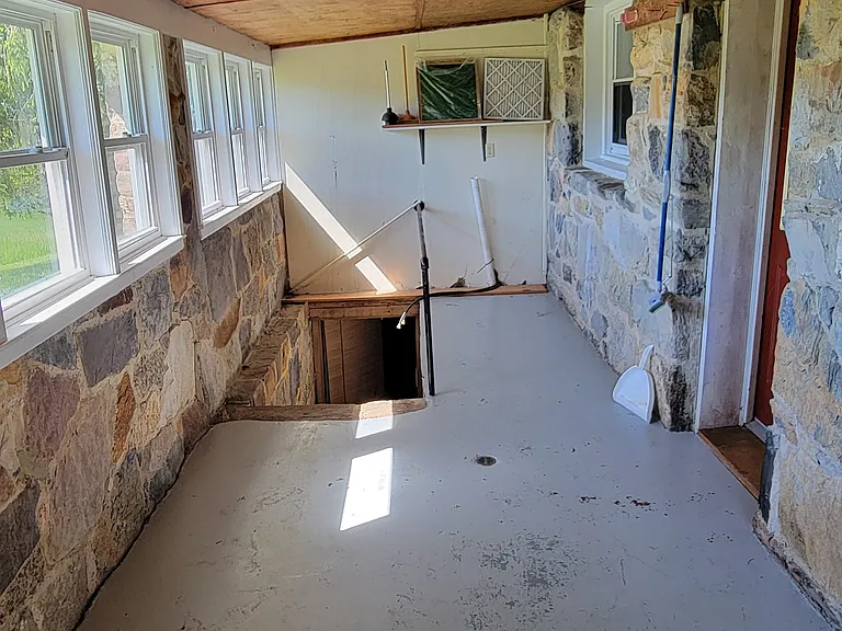16 Stonespring Ln #1 — Photo 7