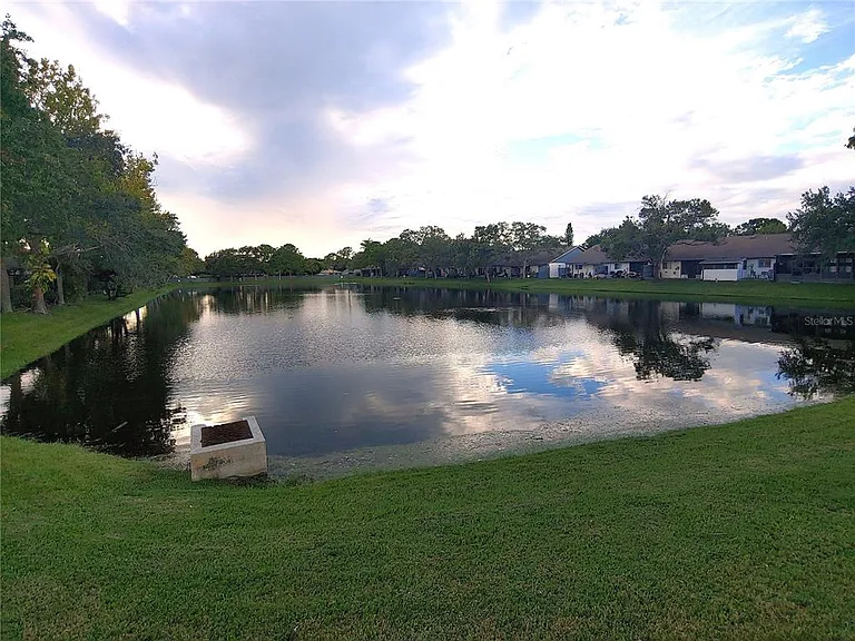El Camino Ct — Photo 18