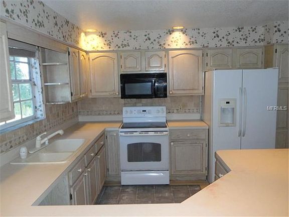 4th image of 1730 Martinsville Ct