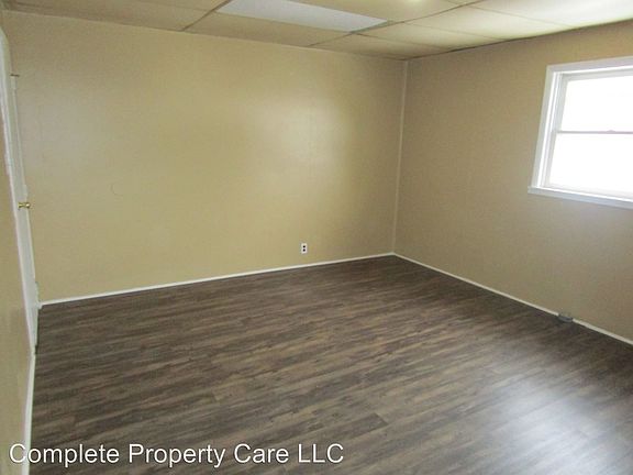 5th image of 223 E 15th St #225