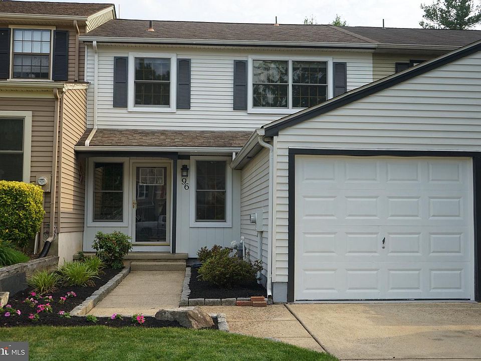 1st image of 96 Farnwood Rd