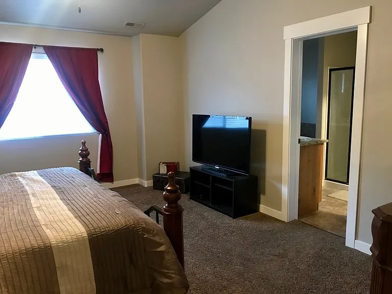 356 S 790 W — Photo 9