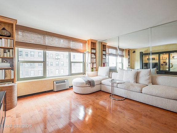 2nd image of 1550 N Lake Shore Dr APT 9D